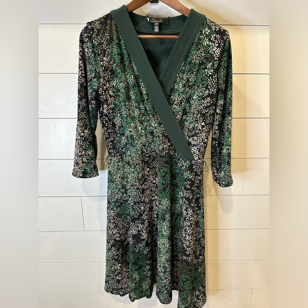 White House Black Market Green Floral Wrap Dress- size 10
